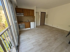 AJACCIO (20), studio au sein d'une belle résidence, secteur sanguinaires, proche plage Marinella, parking et cave