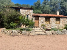 CORSE (20)- Commune de SOTTA, 10 minutes aéroport FIGARI et 15 min de PORTO VECCHIO belle maison T4 avec piscine