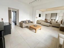 AJACCIO (20), centre ville à proximité immédiate du cours Napoléon, bel appartement T5 de 155m2 avec balcons