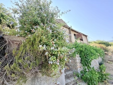 AJACCIO (20), maison T5 à rénover avec jardin, secteur rocade