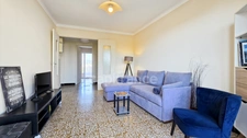  AJACCIO (20), appartement T4, proche centre ville, au sein d'une résidence avec parking, vue dégagée, cave...