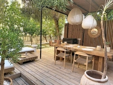 AJACCIO (20), AJACCIO en CENTRE-VILLE – SUPERBE APPARTEMENT T4 AVEC TERRASSE, JARDIN ET JACUZZI 