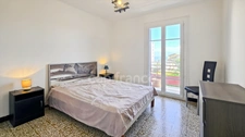  AJACCIO (20), appartement T4, proche centre ville, au sein d'une résidence avec parking, vue dégagée, cave...