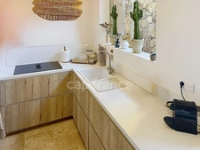 AJACCIO (20), AJACCIO en CENTRE-VILLE – SUPERBE APPARTEMENT T4 AVEC TERRASSE, JARDIN ET JACUZZI 