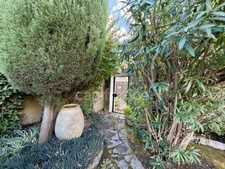 CAGNES SUR MER (06), maison 7 pièces avec patio, terrasses, jardin en centre ville