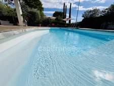 CAGNES SUR MER (06), Villa de caractère avec vue mer, piscine et jardin méditerranéen, quartier résidentiel calme