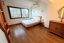 Proche AJACCIO, commune de BASTELICACCIA (20), bel appartement T5 avec terrasse, parking, cave, vue mer...