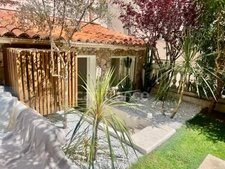 AJACCIO (20), AJACCIO en CENTRE-VILLE – SUPERBE APPARTEMENT T4 AVEC TERRASSE, JARDIN ET JACUZZI 