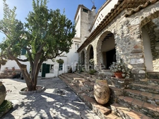 CAGNES SUR MER (06), maison 7 pièces avec patio, terrasses, jardin en centre ville