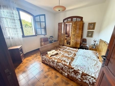 En CORSE, proche AJACCIO, aux portes du village d'AFA, grande maison familiale de 168m2,  terrain arborés de 2300 m2