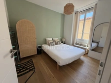  AJACCIO (20), Charmant appartement T2, début du cours Napoléon, proche Port, gare, commerces, bus ...