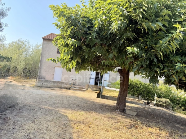 AJACCIO (20), maison T5 à rénover avec jardin, secteur rocade