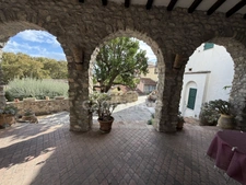 CAGNES SUR MER (06), maison 7 pièces avec patio, terrasses, jardin en centre ville