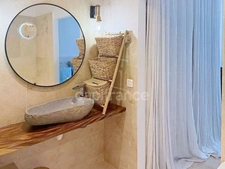 AJACCIO (20), AJACCIO en CENTRE-VILLE – SUPERBE APPARTEMENT T4 AVEC TERRASSE, JARDIN ET JACUZZI 