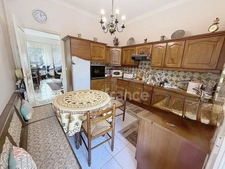 CAGNES SUR MER (06), maison 7 pièces avec patio, terrasses, jardin en centre ville