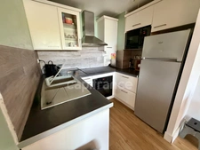  AJACCIO (20), appartement T2, proche plage au sein d'une résidence standing, avec piscine et parking