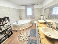 Vue mer – Villa d’architecte avec piscine – 6 pièces – Hauteurs de Biguglia