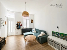 Maison de ville rénovée avec terrasse – 3 chambres – Armentières