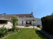 LARGE FLAMANDE AVEC MAGNIFIQUE JARDIN