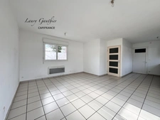 Maison semi-individuelle – 2 chambres – Garage – Jardin – Calme – Centre de Comines