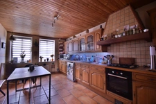 Plain-pied 140 m² – Grand garage 110 m² – Cour – Fort potentiel investissement