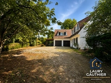 MAISON INDIVIDUELLE MONTAGNE DE WERVICQ SUD – 176 m² – 5 CHAMBRES – GRAND JARDIN 2 500 m² – DOUBLE GARAGE – ENVIRONNEMENT CALME 