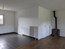 SEGLIEN MAISON DE CAMPAGNE 4 PIECES 78 M² ENVIRON PARCELLE DE 1089M² ENVIRON