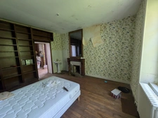 GUEMENE SUR SCORFF MAISON BOURGEOISE  7 PIÈCES 185 M² ENVIRON AVEC GARAGE ET DÉPENDANCES,UN PUITS UNE PARCELLE DE 3706M² 