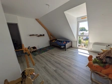 GUERN MAISON RÉCENTE DE 101M² ENVIRON 4 PIÈCES AVEC VIE DE PLAIN PIED GARAGE PARCELLE CLÔTURÉE DE 569M²