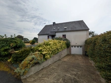 PLOUAY EN CAMPAGNE BELLE MAISON DE 6 PIÈCES  150m² ENVIRON HABITABLE SUR PARCELLE DE 2938M²