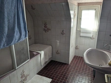 PLOERDUT NEO BRETONNE DE 140M² ENVIRON 6 PIECES AVEC VIE DE PLAIN PIED PARCELLE CLOTUREE DE 1077m²