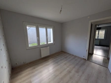 LOCMALO MAISON DE 5 PIÈCES 132 M² ENVIRON EN REZ DE CHAUSSÉE SURÉLEVÉ PARCELLE CLÔTURÉE D'ENVIRON 1500m²