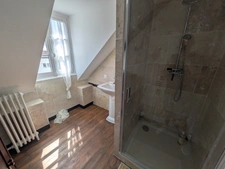 GUEMENE SUR SCORFF MAISON BOURGEOISE  7 PIÈCES 185 M² ENVIRON AVEC GARAGE ET DÉPENDANCES,UN PUITS UNE PARCELLE DE 3706M² 