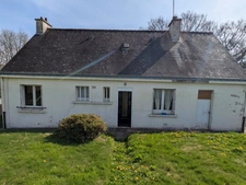 LOCMALO MAISON À RÉNOVER DE 80M² environ 5 pièces parcelle de 1066m² envion.