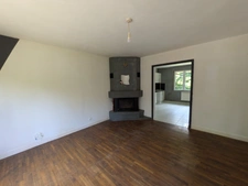 LIGNOL en campage au calme maison en rez de chaussée surélevé de 98m² environ 6 pièces parcelle de 2425m² environ avec dépendance.