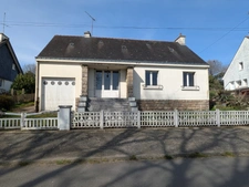 LOCMALO MAISON À RÉNOVER DE 80M² environ 5 pièces parcelle de 1066m² envion.
