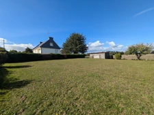 BUBRY EN CAMPAGNE AU CALME MAISON NÉO BRETONNE EN REZ DE CHAUSSEE SURELEVE AVEC VIE DE PLAIN PIED DE 5 PIÈCES DE 100m² ENVIRON PARCELLES CLÔTURÉES DE 2315M²