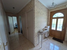 GUEMENE SUR SCORFF BELLE MAISON NEO BRETONNE DE 5 PIECES AVEC VIE PLAIN PIED DE 140M² ENVION PARCELLE CLOTUREE DE 980M².