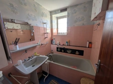 GUEMENE SUR SCORFF GRANDE MAISON DE 170M² DIVISEE EN 3 LOGEMENTS PARCELLE DE 561M²