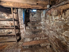 GUEMENE SUR SCORFF MAISON BOURGEOISE À RÉNOVER DE 5 PIÈCES 131M² ENVIRON TROIS DÉPENDANCES EN PIERRE SOUS ARDOISE PARCELLE DE 1740M²