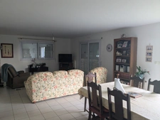 GUEMENE SUR SCORFF IMMEUBLE DE RAPPORT COMPOSE DE 2 LOGEMENTS T3 ET T5 JARDIN DE 800M² ENVIRON