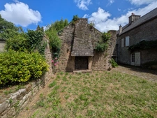 GUEMENE SUR SCORFF MAISON BOURGEOISE À RÉNOVER DE 5 PIÈCES 131M² ENVIRON TROIS DÉPENDANCES EN PIERRE SOUS ARDOISE PARCELLE DE 1740M²