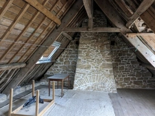 GUEMENE SUR SCORFF JOLIE MAISON EN PIERRE SOUS ARDOISE 95M² 4 PIECES  A RENOVER SANS JARDIN