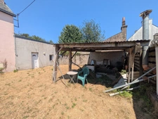 BUBRY MAISON À RÉNOVER DE 117 M² ENVIRON HABITABLE 3 PIÈCES APPENTI ET HANGAR À RÉNOVER PARCELLE DE 1621m²