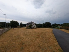 PLOUAY EN CAMPAGNE BELLE MAISON DE 6 PIÈCES  150m² ENVIRON HABITABLE SUR PARCELLE DE 2938M²