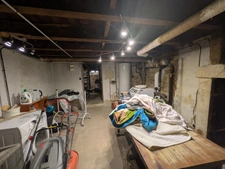 GUEMENE SUR SCORFF MAISON BOURGEOISE  7 PIÈCES 185 M² ENVIRON AVEC GARAGE ET DÉPENDANCES,UN PUITS UNE PARCELLE DE 3706M² 