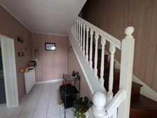 PRIZIAC PROPRIÉTÉ COMPOSÉE D'UNE MAISON DE TYPE NÉO BRETONNE DE 8 PIECES EN TRES BON ETAT GENERAL GRANDE DÉPENDANCES PARCELLE DE 1 HECTARE 47 ARES