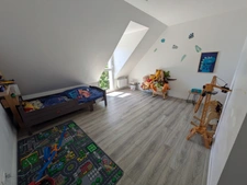 GUERN MAISON RÉCENTE DE 101M² ENVIRON 4 PIÈCES AVEC VIE DE PLAIN PIED GARAGE PARCELLE CLÔTURÉE DE 569M²
