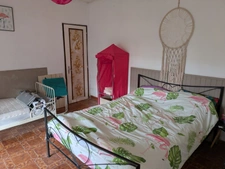 PLOURAY ENSEMBLE DE 2 MAISONS DE PLAIN PIED 110 M² GARAGE ATTENANT ET DEPENDANCE PARCELLE CLOTUREE AVEC PUITS DE 697M²