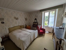 GUEMENE SUR SCORFF MAISON BOURGEOISE À RÉNOVER DE 5 PIÈCES 131M² ENVIRON TROIS DÉPENDANCES EN PIERRE SOUS ARDOISE PARCELLE DE 1740M²